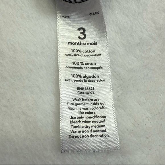 Carter’s Halloween Baby Outfit - Picture 6 of 6